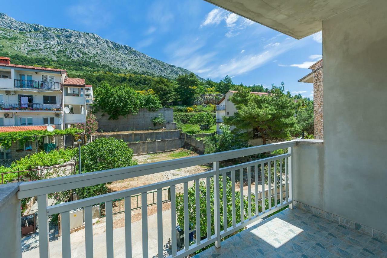 Apartments Kristina Omiš Exteriör bild